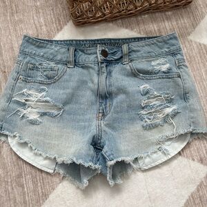 American Eagle Outfitters Light Blue denim shorts size 6